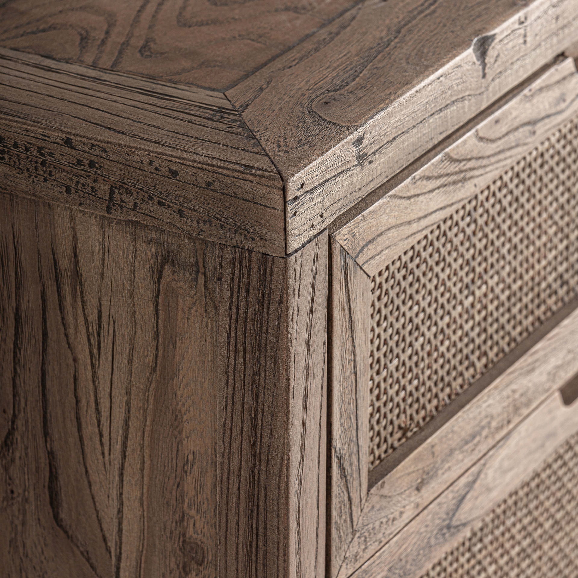 Комод Vical Byremo 38241, 105х50хh80 см, из массива вяза, коричневый