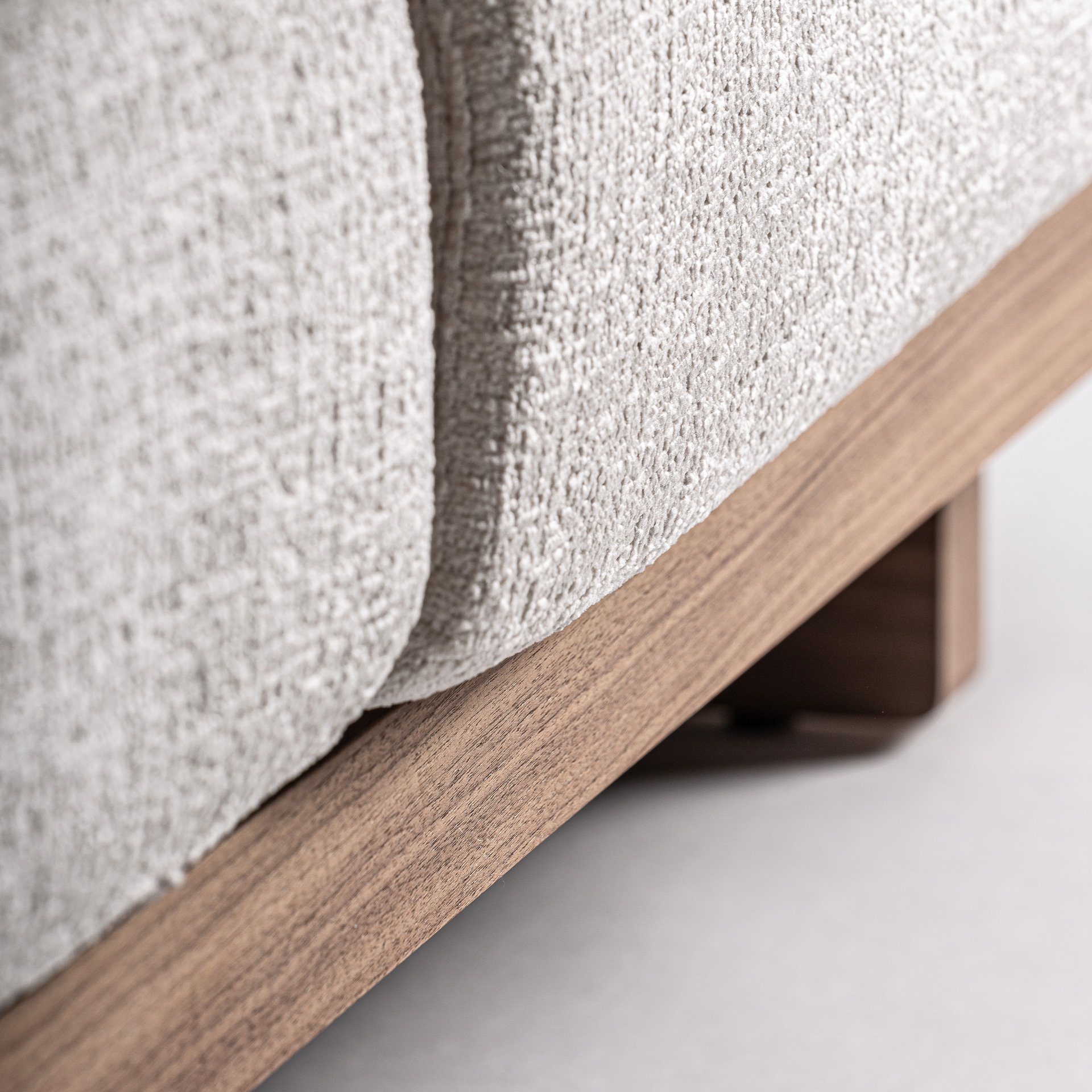 Угловой модуль дивана Vical Metti 36864, 199х95хh85 см, ножки из МДФ, бежевый полиэстер
