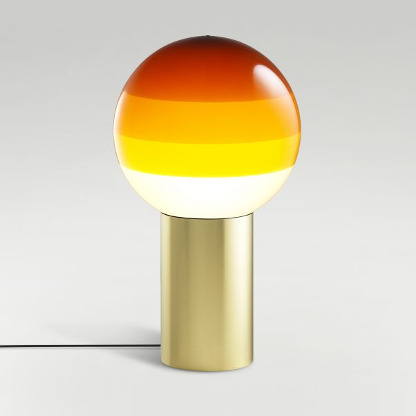 Настольный светильник Dipping Light S янтарный-матовая латунь